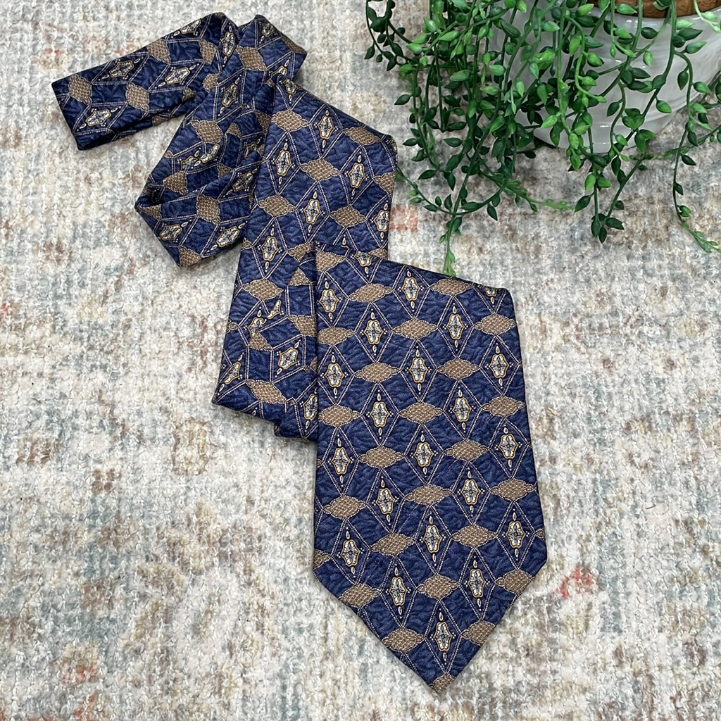 Geoffrey Beene Tie